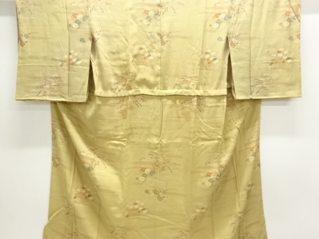 JAPANESE KIMONO / ANTIQUE JUBAN / KIKU & PINE